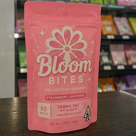 Customized cannabis packaging for edibles and beverages